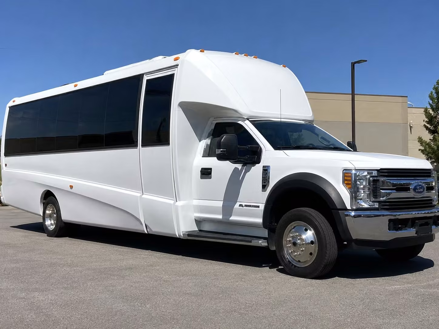 18 passenger minibus