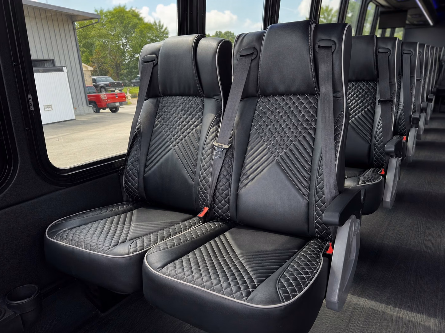 charter bus rentals for richardson after prom events and large groups