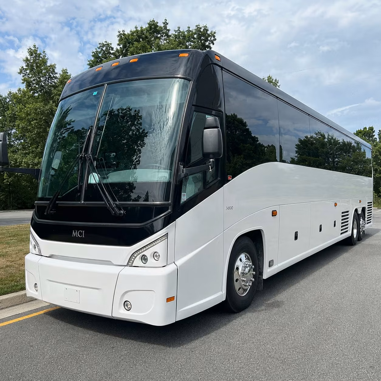 it s easier than ever to book long distance transportation for richardson sports teams and fan groups
