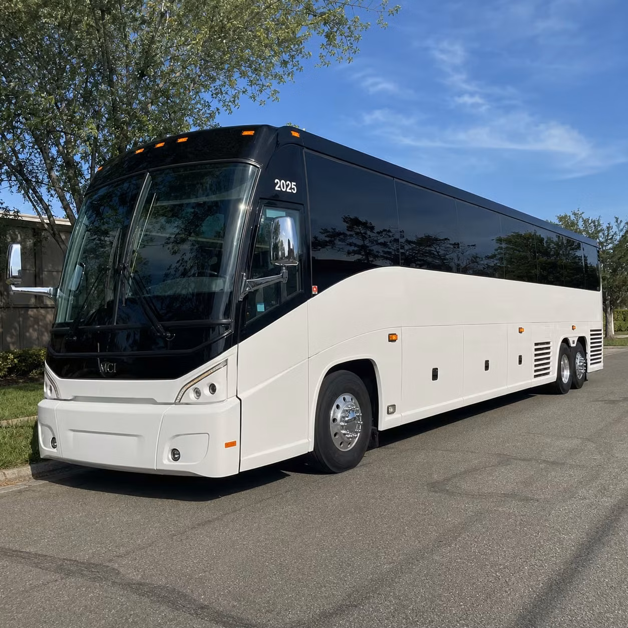 long distance charter bus rentals from richardson to dallas austin and beyond