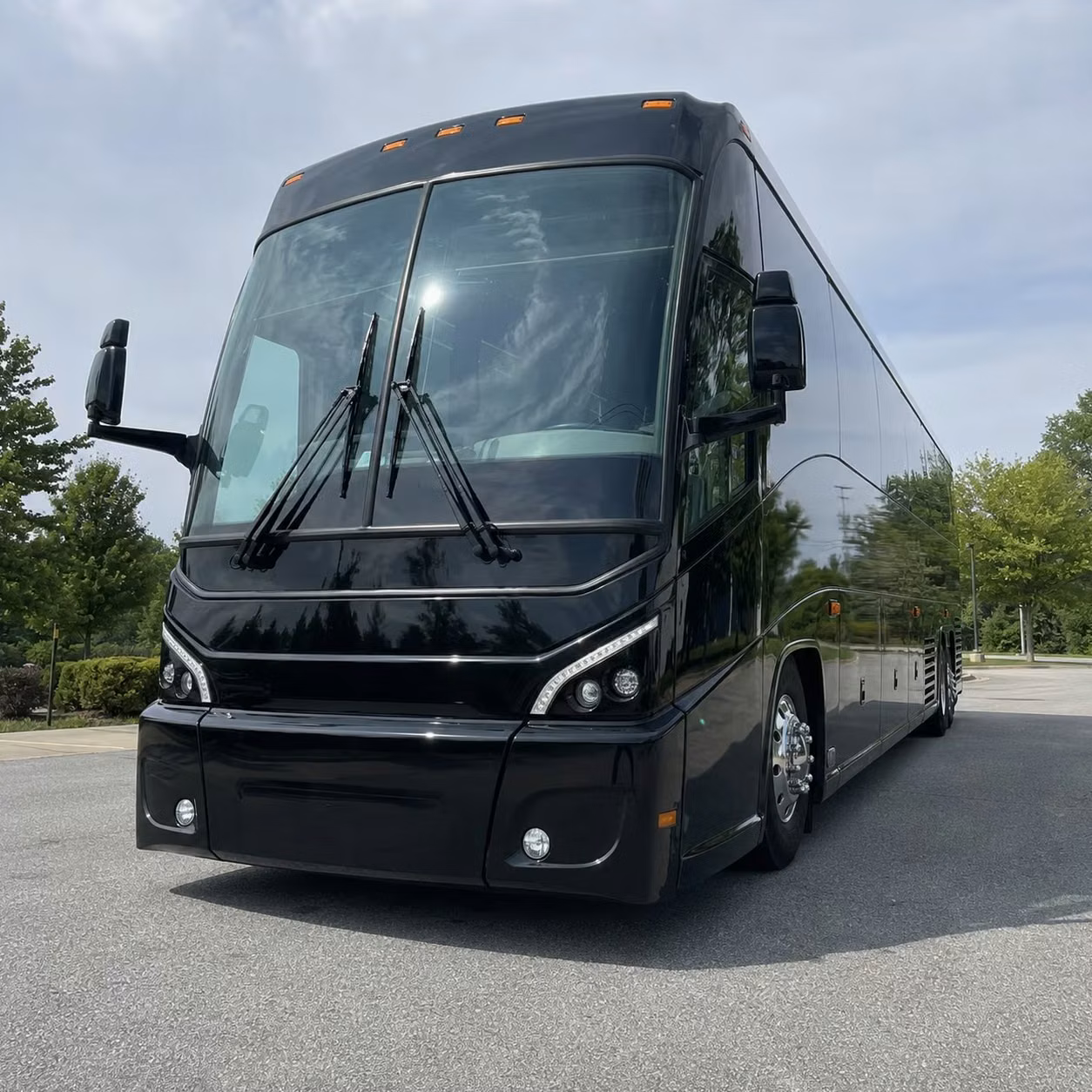 shuttling personnel between richardson federal offices and dallas fort worth installations